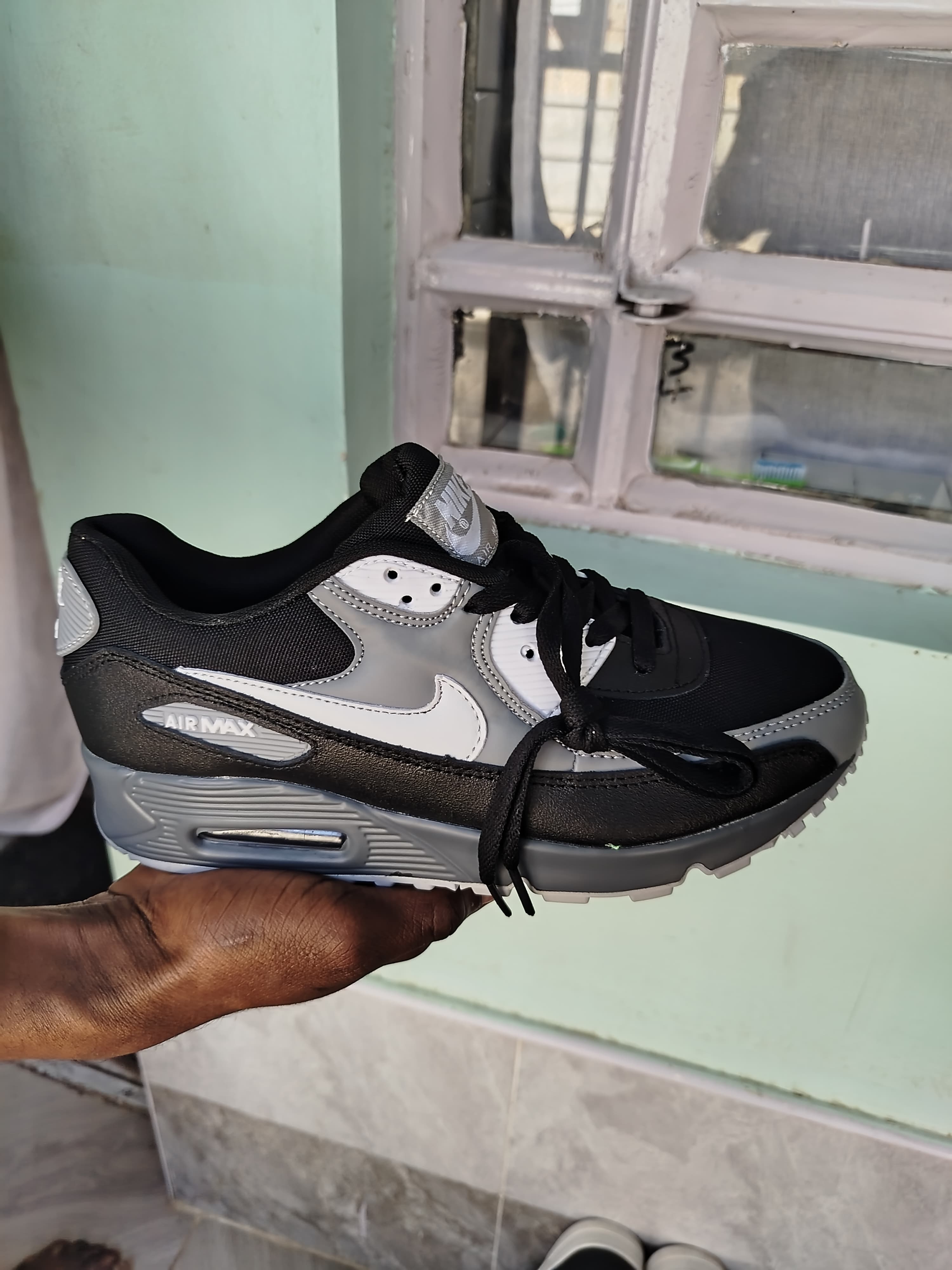 Nike Air Max 90 Grey/White/Black (Unisex)